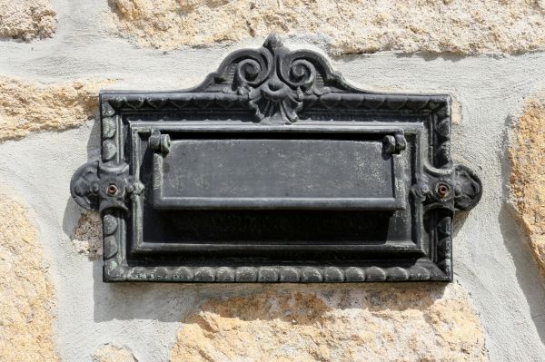 Stone Mailbox Installation in Bellevue